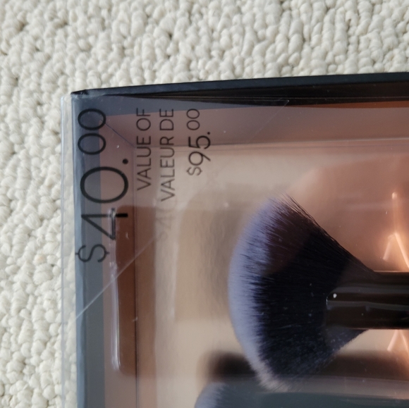QUO BEAUTY COMPLEXION BRUSH SET WITH STAND - Picture 2 of 6
